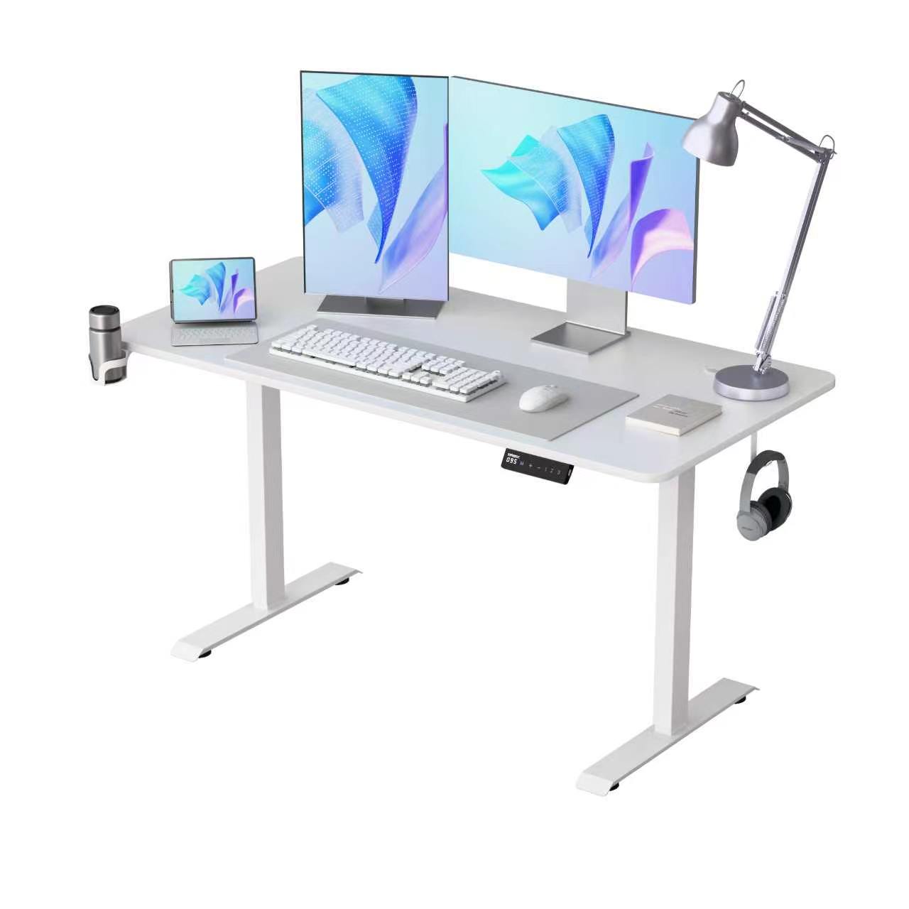 שולחן עבודה מתכוונן חשמלי דו מנועי STANDLY Z1 עם רגליים בצבע לבן ופלטה לבנה באורך 140 ס״מ